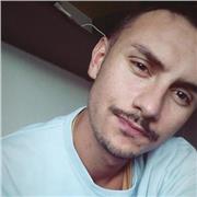 Plurilaureato in francese con esperienza professionale e di vita in Francia